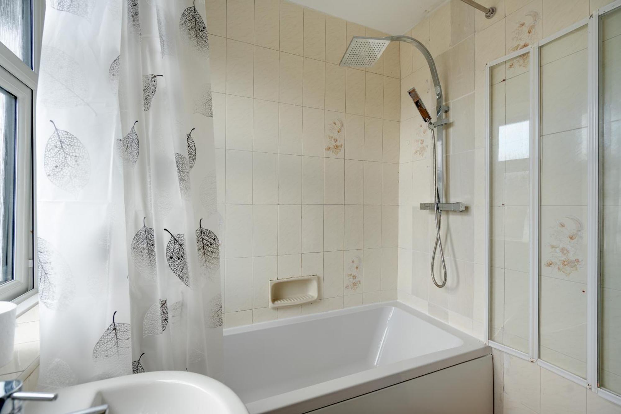 Comfy 3Br Home - Pool Table - Games - Sleeps 8 曼彻斯特 外观 照片