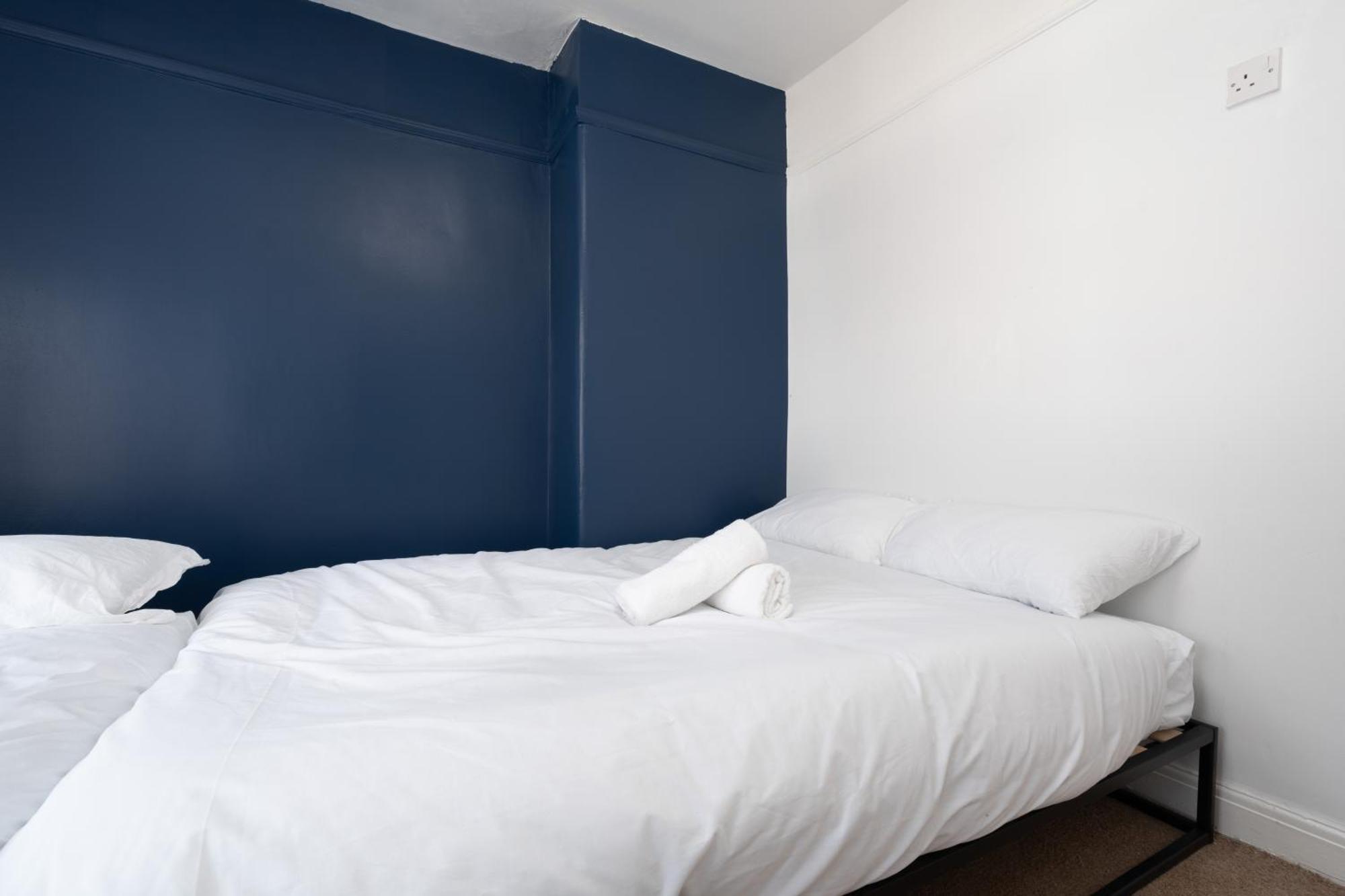 Comfy 3Br Home - Pool Table - Games - Sleeps 8 曼彻斯特 外观 照片